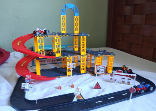 Foto de cliente: garagem montada em casa
